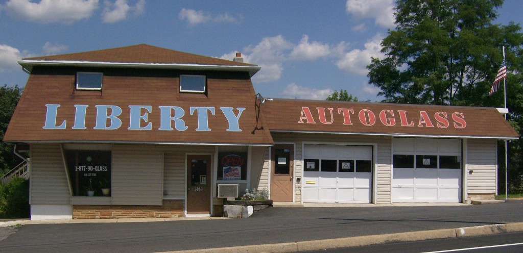 photo of the Liberty Autoglass store front in Lehighton PA