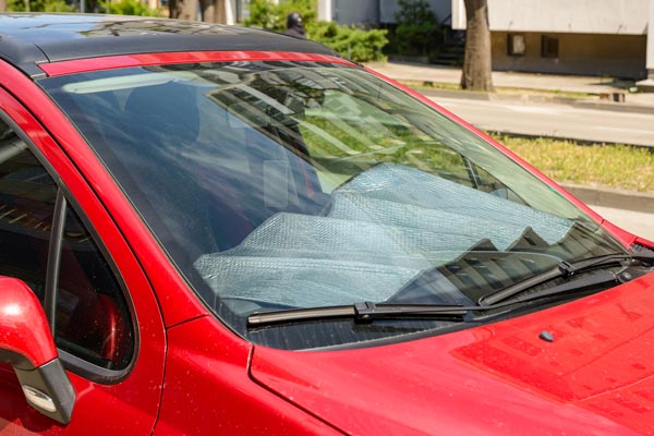 windshield in summer heat