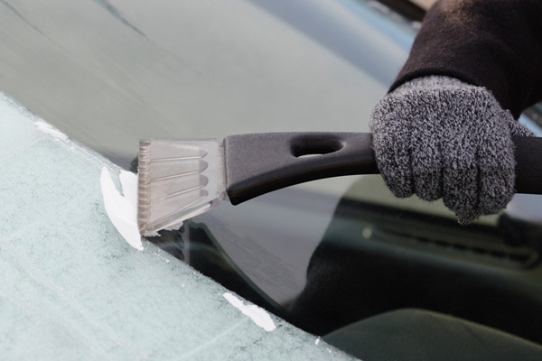 how to scrape ice off of your windshield