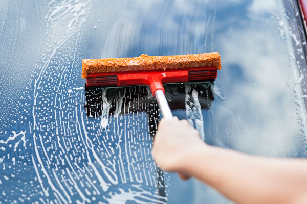 cleaning rv windshield