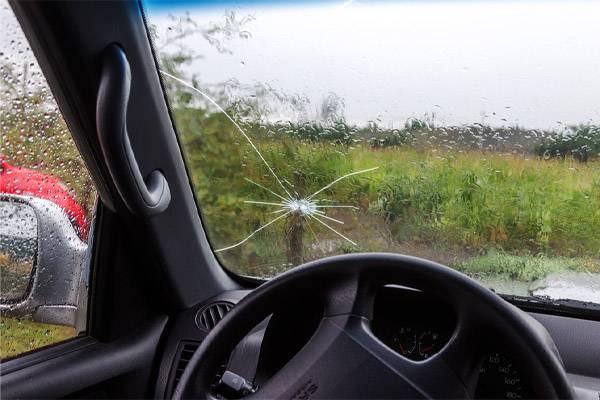 image of a cracked windshield in effort pa