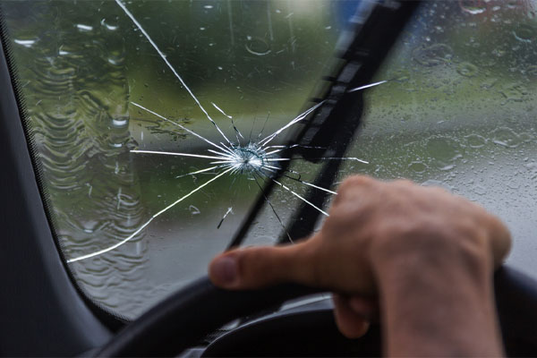image of a cracked windshield
