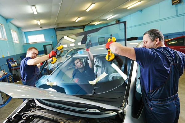 windshield windscreen replacement on a classic vehicle