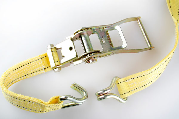image of a ratchet strap depicting proper pick up tie down techniques to prevent pickup truck glass damage